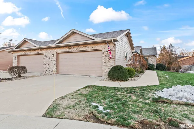 $170,000 | 2151 South Imboden Place, Decatur, IL 62521