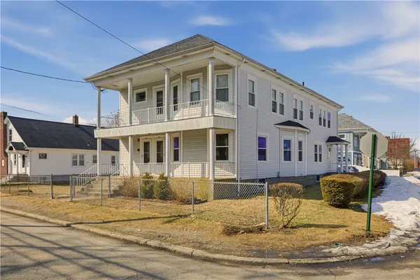 $750,000 | 982 York Avenue, Pawtucket, RI 02861