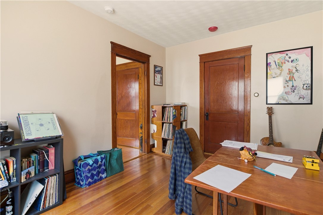 982 York Avenue Pawtucket, RI 02861 - Photo 22 of 50