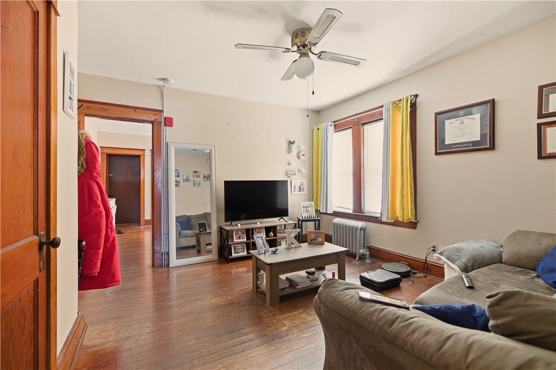 982 York Avenue Pawtucket, RI 02861 - Photo 5 of 50