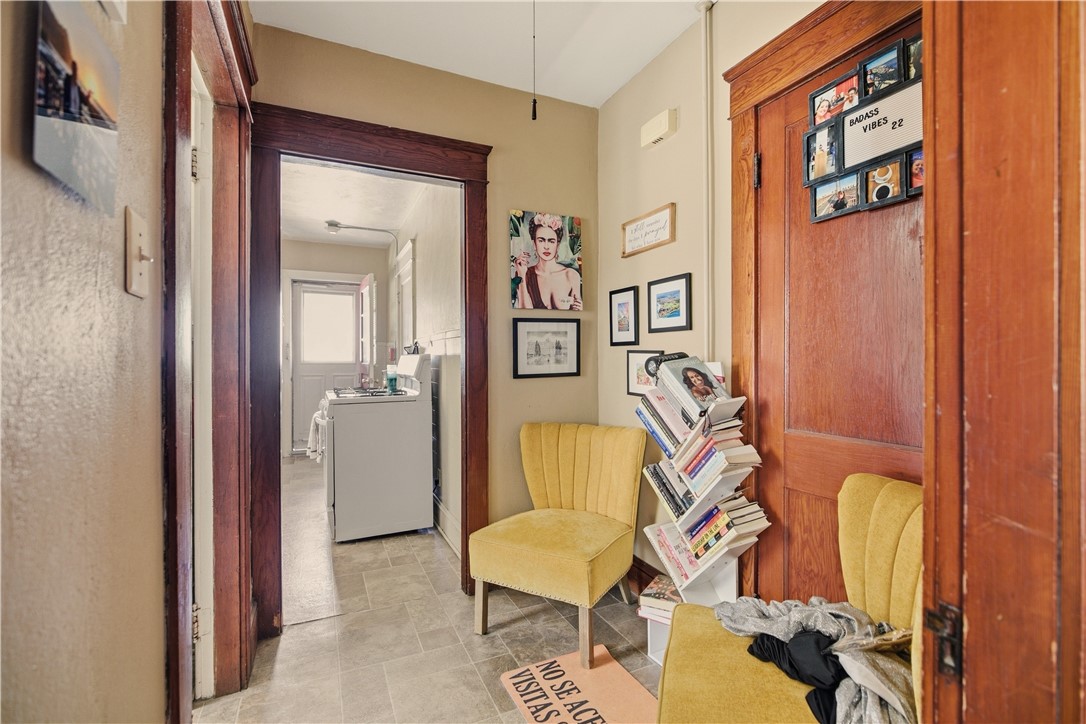 982 York Avenue Pawtucket, RI 02861 - Photo 6 of 50