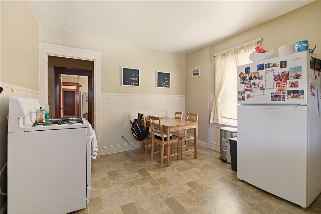 982 York Avenue Pawtucket, RI 02861 - Photo 8 of 50