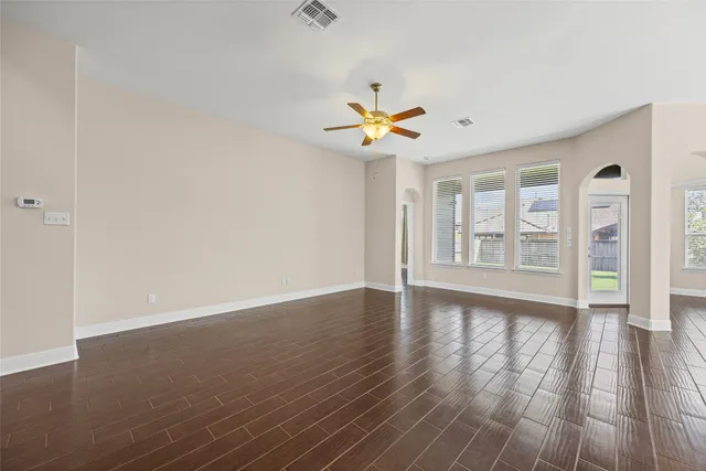 $2,800 | 17900 Crimson Apple Way, Pflugerville, TX 78660