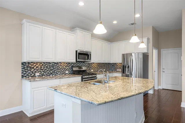 $2,800 | 17900 Crimson Apple Way, Pflugerville, TX 78660