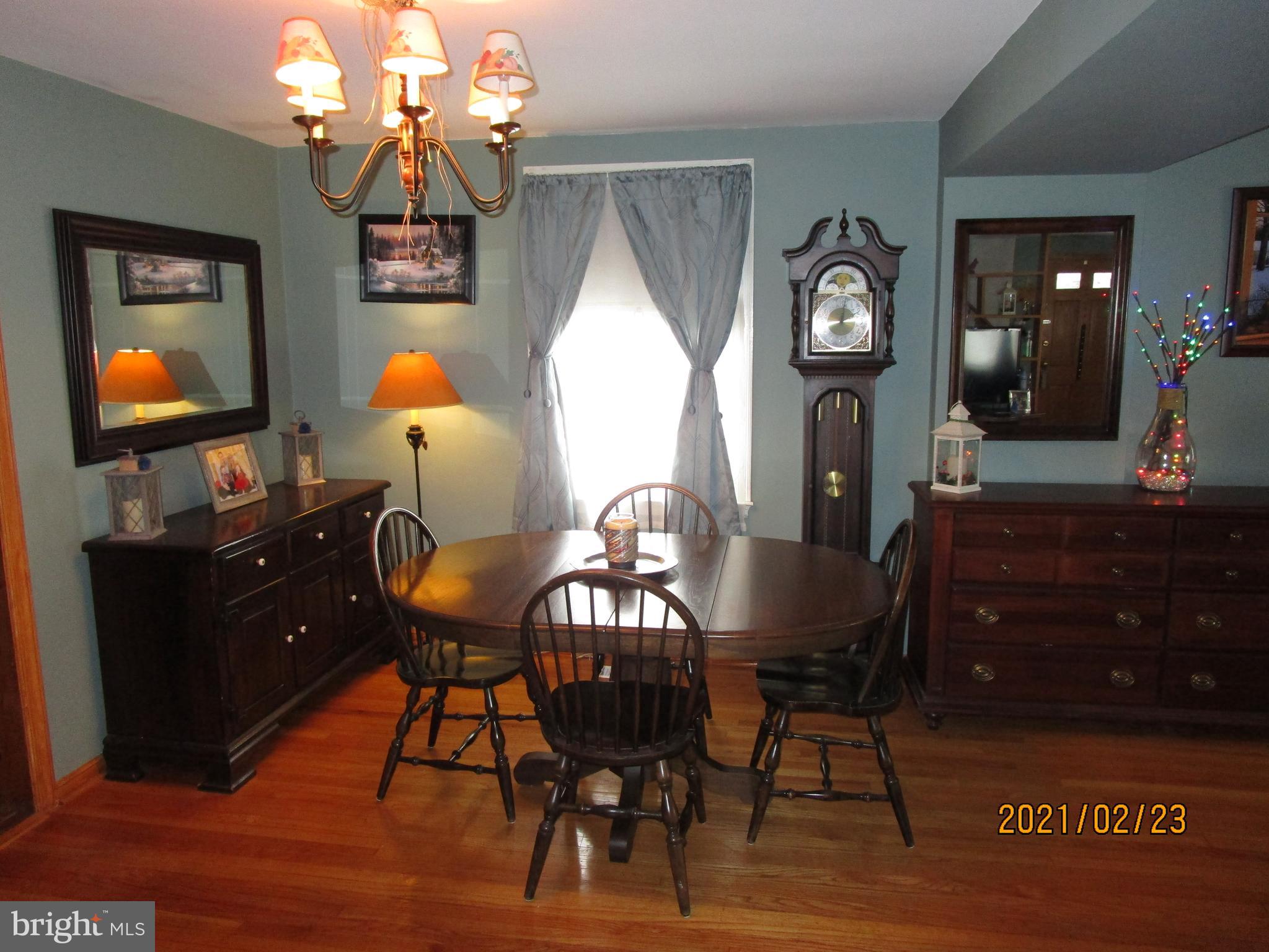 113 Paper Mill Road Oreland, PA 19075 - Photo 7 of 35 Dining Room