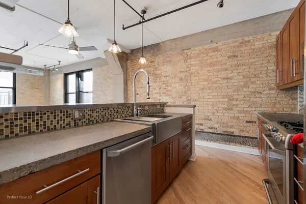 $579,000 | 411 West Ontario Street, Unit 419, Chicago, IL 60654