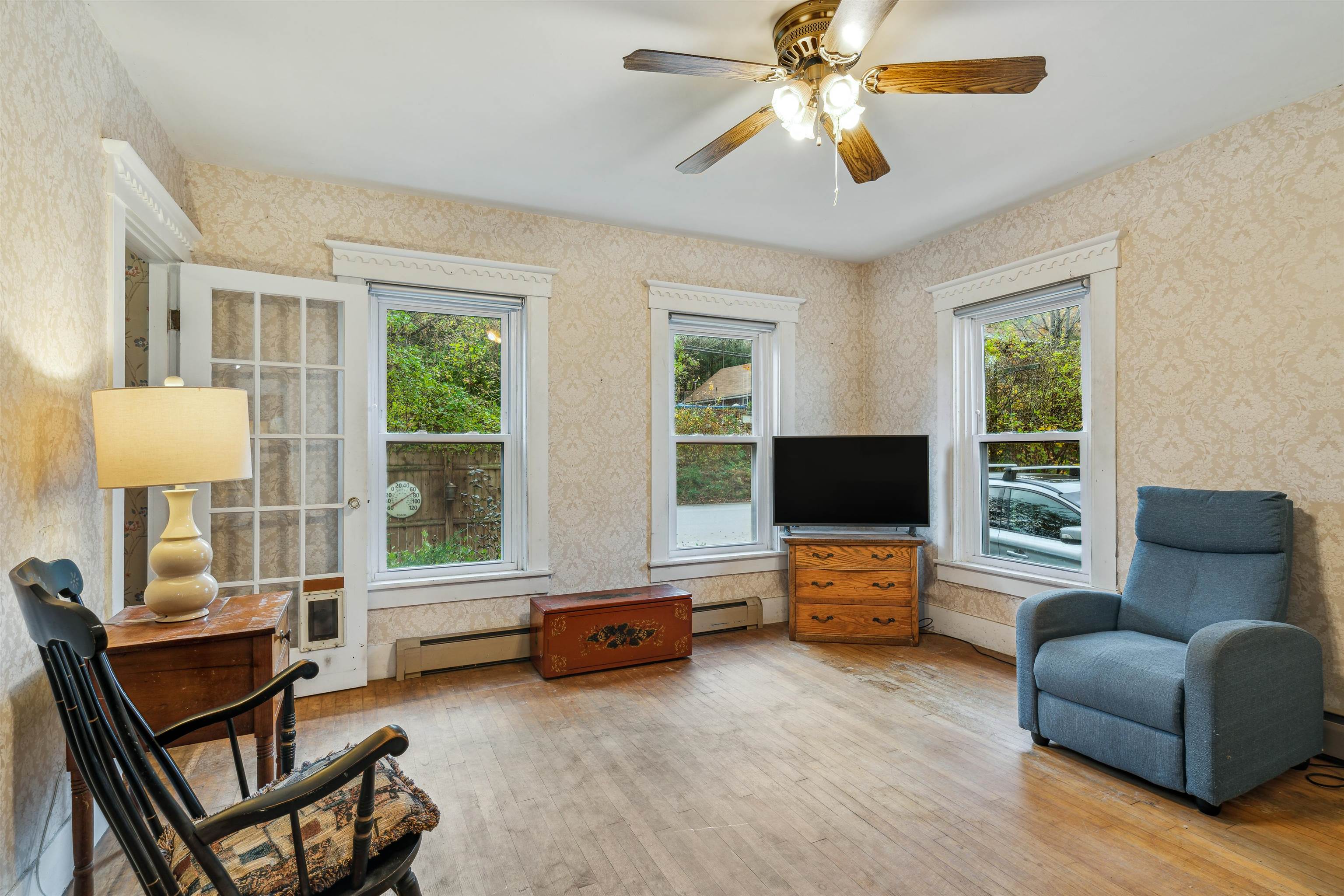 128 Union Street Springfield, VT 05156 - Photo 3 of 38