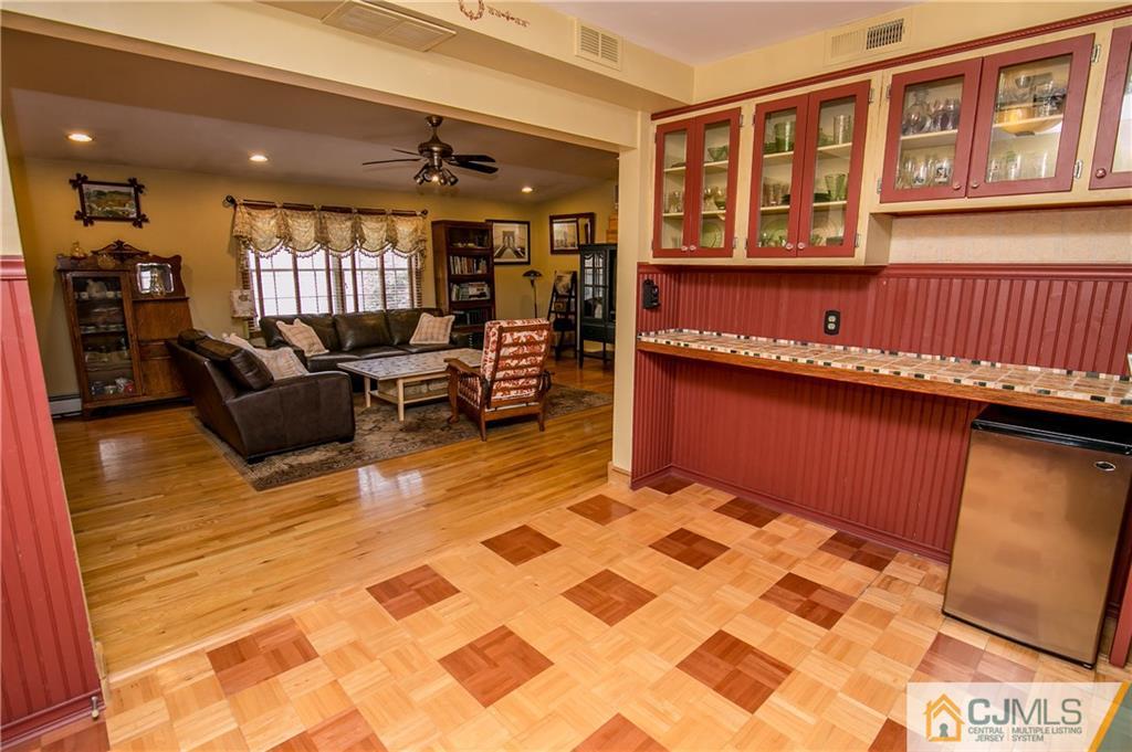 27 Weldon Road Matawan, NJ 07747 - Photo 13 of 25 Gallery Image 13
