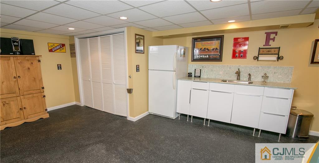 27 Weldon Road Matawan, NJ 07747 - Photo 22 of 25 Gallery Image 22