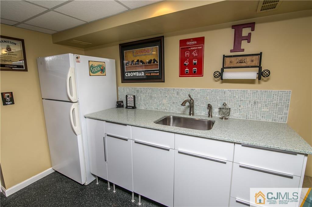 27 Weldon Road Matawan, NJ 07747 - Photo 23 of 25 Gallery Image 23