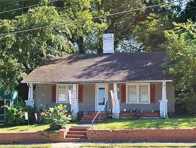 $80,000 | 105 East Academy Street, Madison, NC 27025