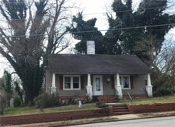 $70,000 | 105 East Academy Street, Madison, NC 27025