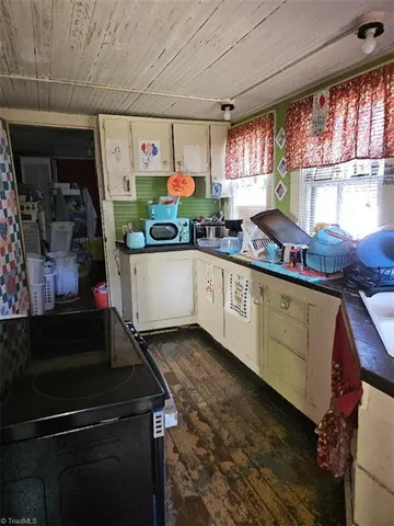 $80,000 | 105 East Academy Street, Madison, NC 27025