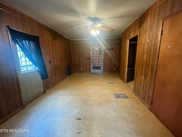 $135,000 | 3981 Dr Thomas Walker Road, Rose Hill, VA 24281