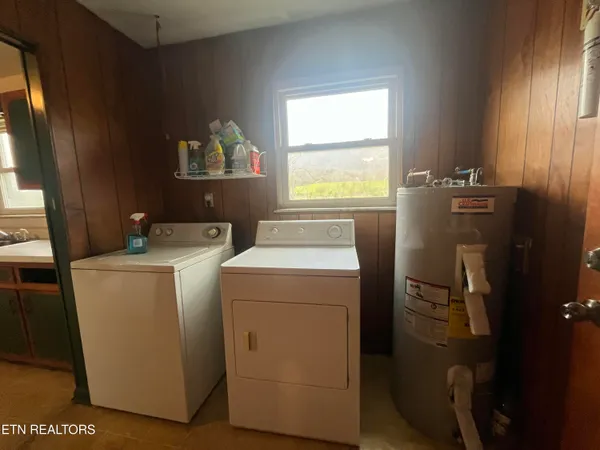$135,000 | 3981 Dr Thomas Walker Road, Rose Hill, VA 24281