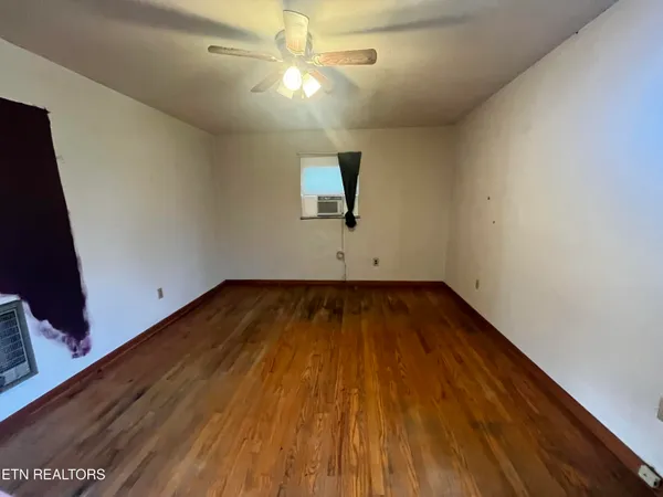 $135,000 | 3981 Dr Thomas Walker Road, Rose Hill, VA 24281