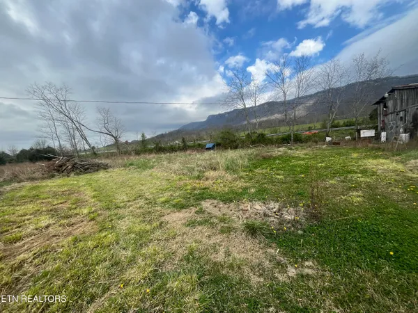 $135,000 | 3981 Dr Thomas Walker Road, Rose Hill, VA 24281