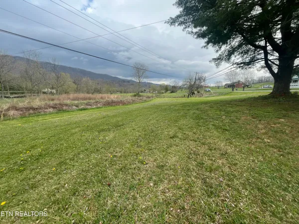 $135,000 | 3981 Dr Thomas Walker Road, Rose Hill, VA 24281