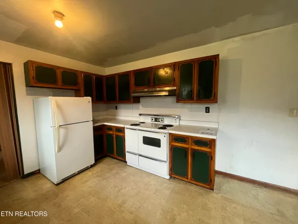 $135,000 | 3981 Dr Thomas Walker Road, Rose Hill, VA 24281