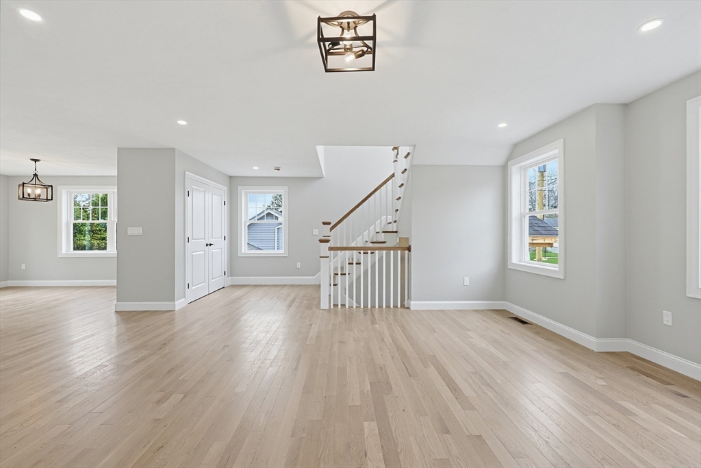20 Beaumont Road Worcester, MA 01604 - Photo 18 of 42 Gallery Image 18