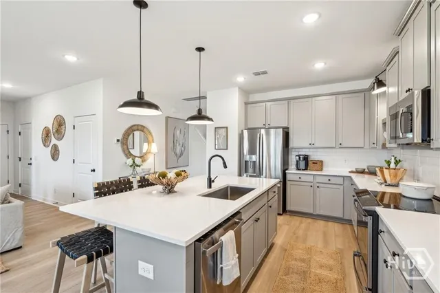 $379,900 | 191 Kingswood Circle, Bloomingdale, GA 31302