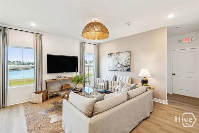 $379,900 | 191 Kingswood Circle, Bloomingdale, GA 31302