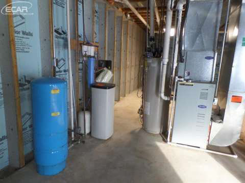 12312 Lapeer Road Davison, MI 48423 - Photo 30 of 38 20425220-29.JPG