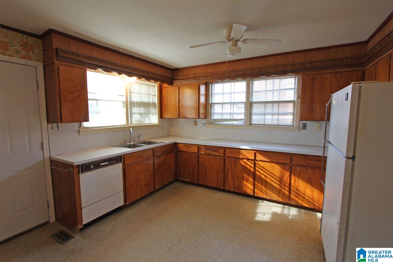 530 Blue Ridge Drive Anniston, AL 36207 - Photo 5 of 39