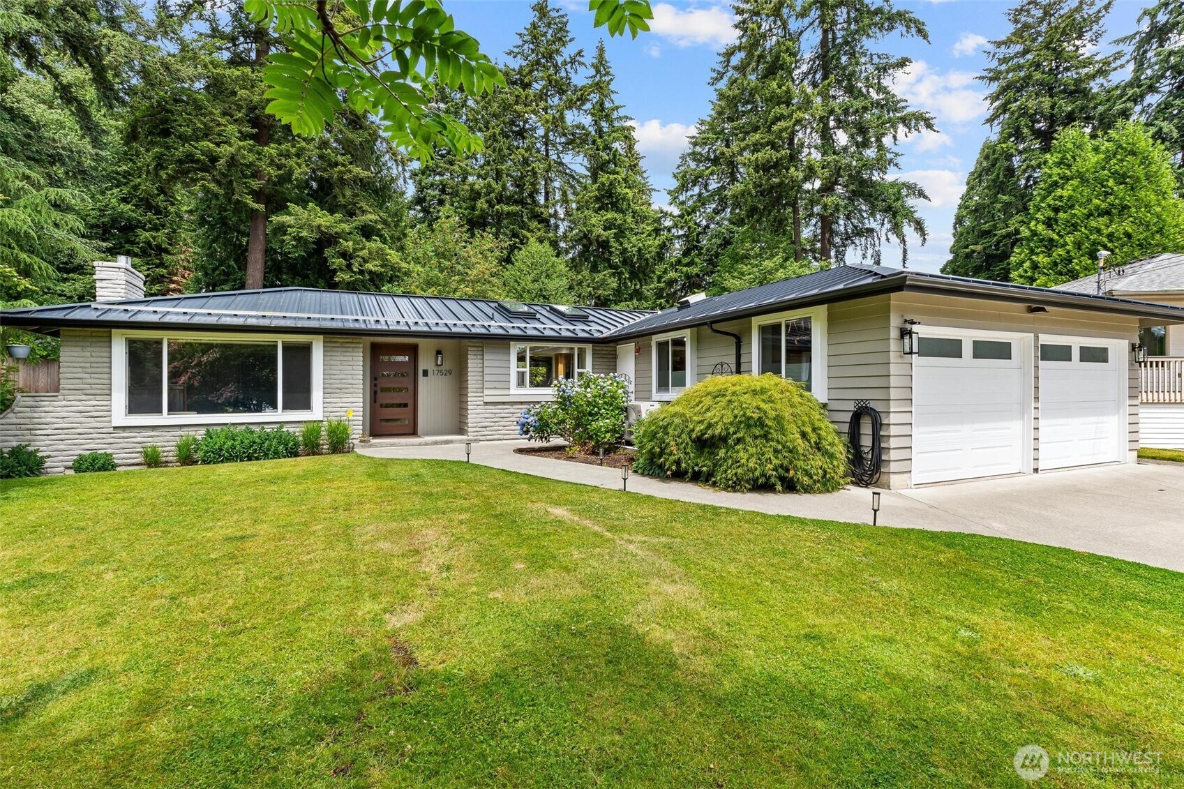 17529 93rd Avenue Northeast Bothell, WA 98011 - Photo 6 of 38