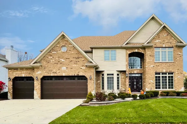 $930,000 | 2523 Spartina Lane, Naperville, IL 60564