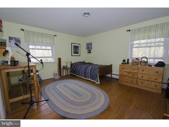 631 Upper Weadley Road Wayne, PA 19087 - Photo 16 of 20 Bedroom 3