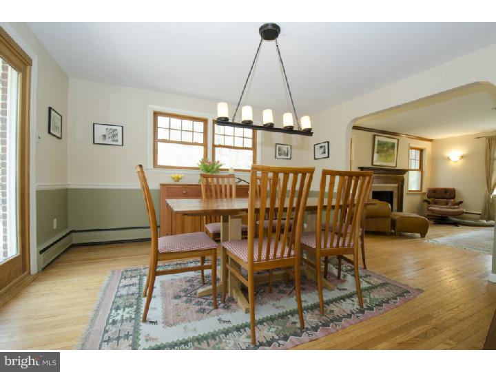 631 Upper Weadley Road Wayne, PA 19087 - Photo 5 of 20 Dining Room