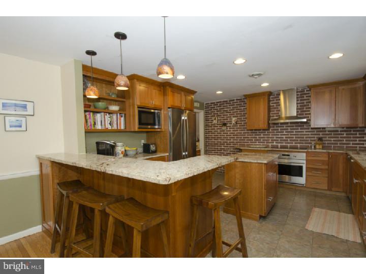 631 Upper Weadley Road Wayne, PA 19087 - Photo 8 of 20 Kitchen