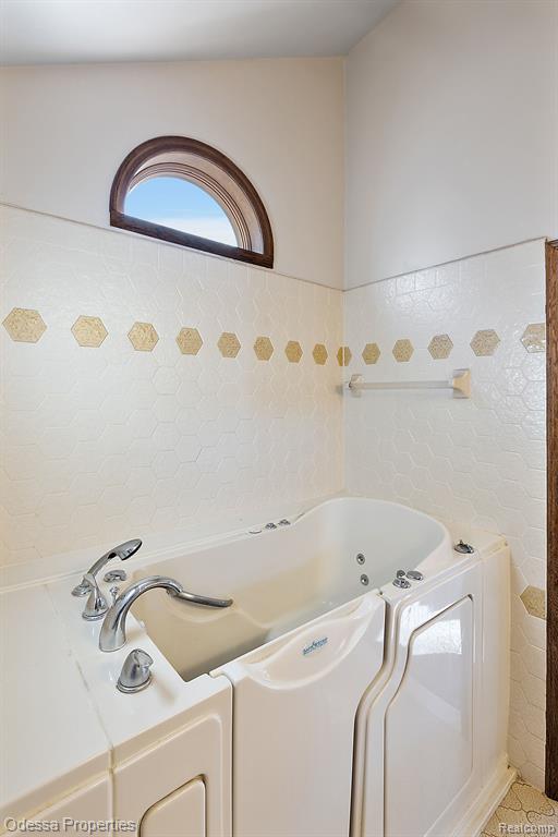 7525 22 Mile Road Utica, MI 48317 - Photo 43 of 79