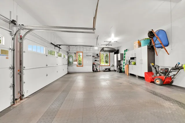 $929,900 | 732 River Reserve Drive, Hartland, WI 53029