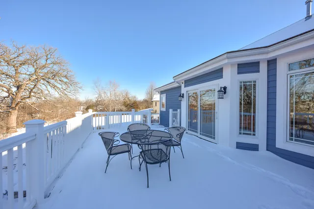 $929,900 | 732 River Reserve Drive, Hartland, WI 53029