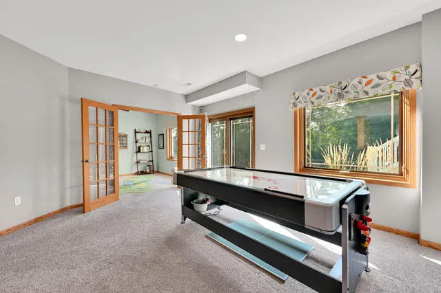 $929,900 | 732 River Reserve Drive, Hartland, WI 53029