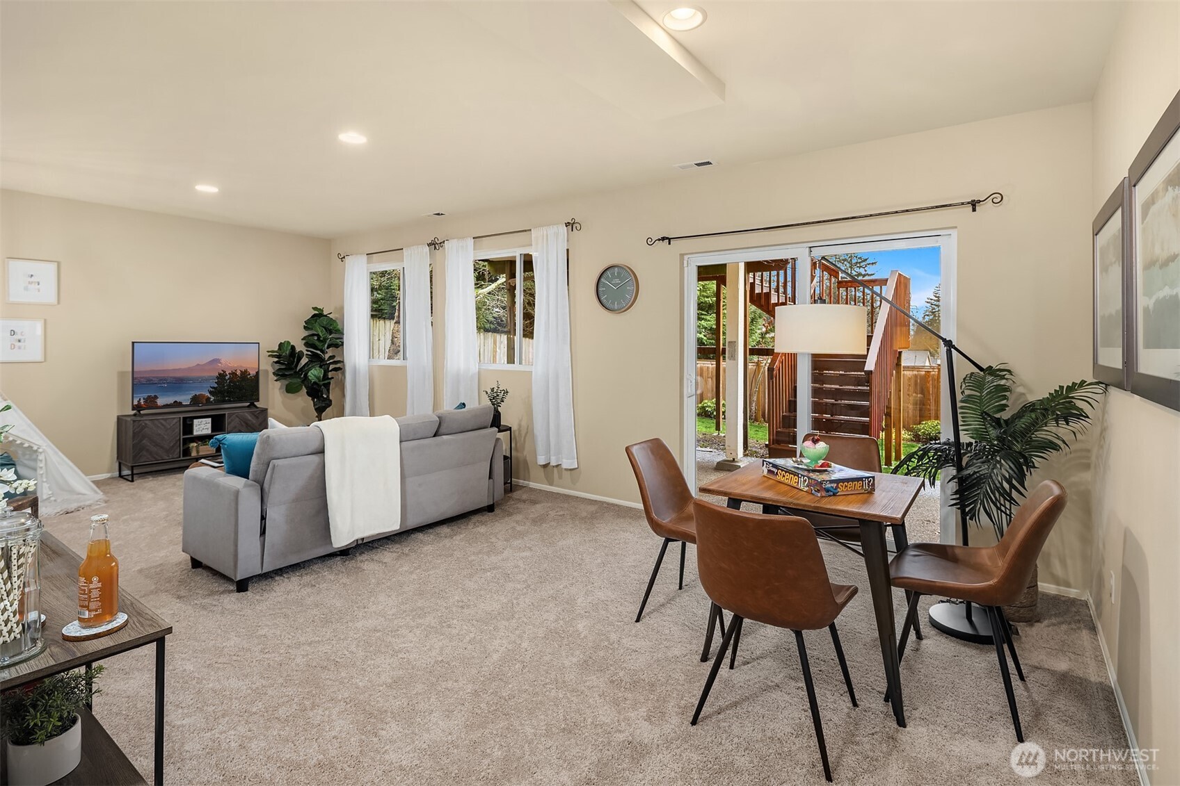 2402 Northeast 19th Street Renton, WA 98056 - Photo 28 of 40