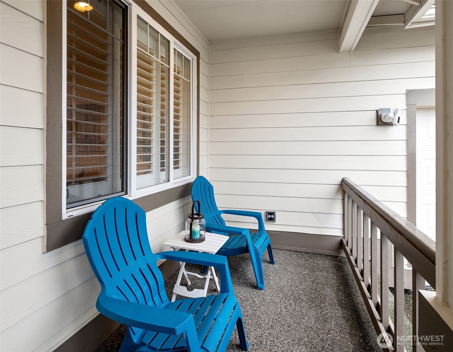 2402 Northeast 19th Street Renton, WA 98056 - Photo 3 of 40