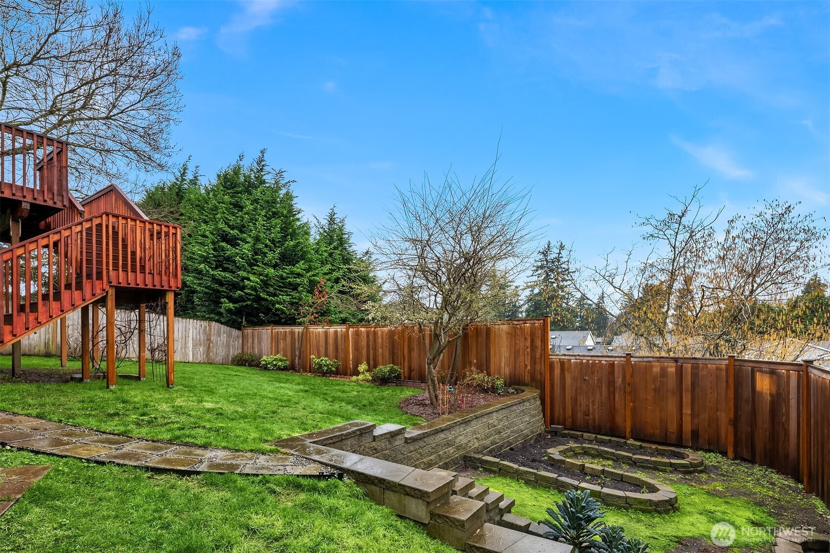 2402 Northeast 19th Street Renton, WA 98056 - Photo 38 of 40