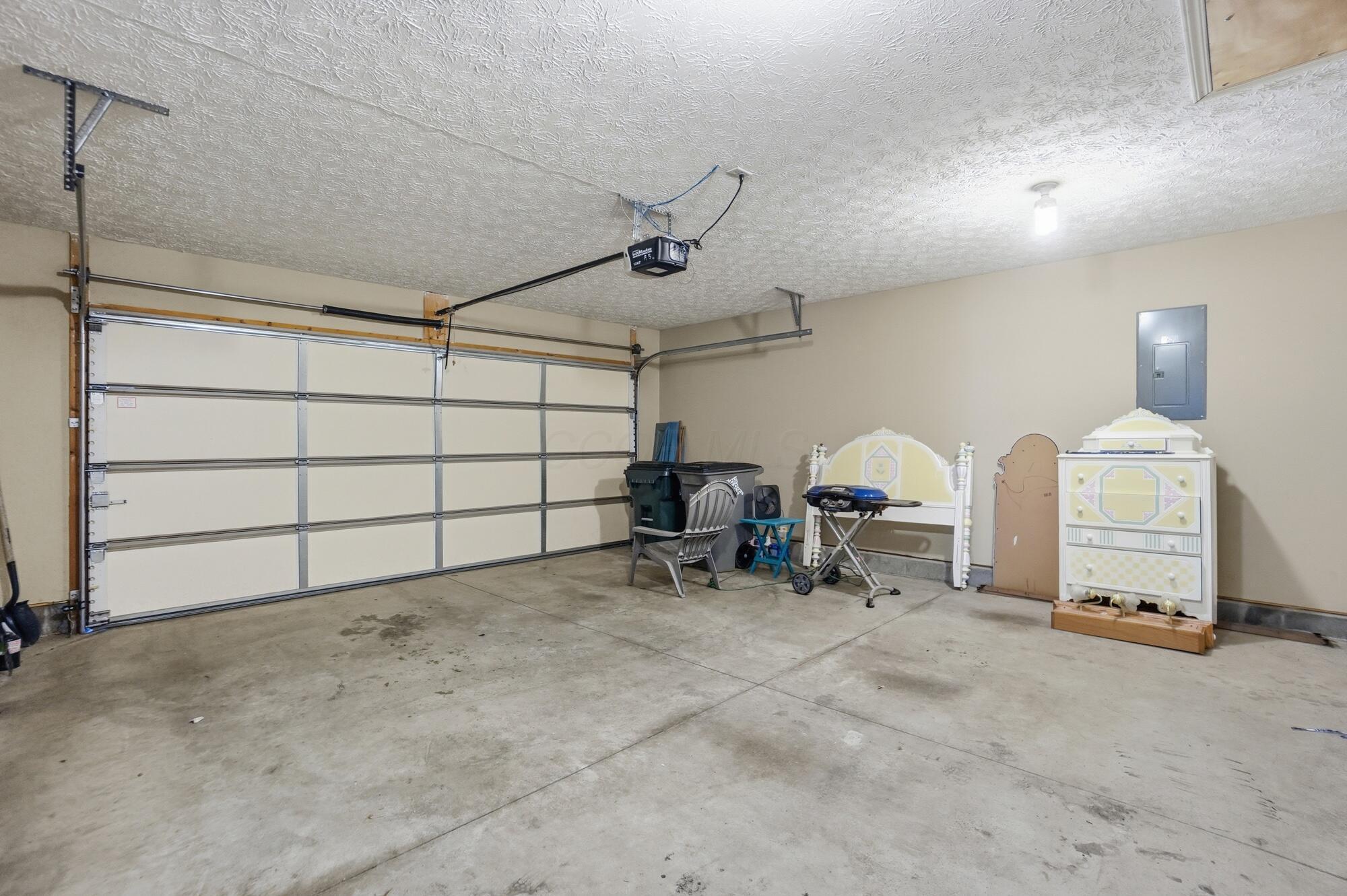 1728 Hunters Ridge Drive Troy, OH 45373 - Photo 36 of 47 2 Car Attached Garage - 1728 Hunters Ridge Drive, Troy, OH 45373