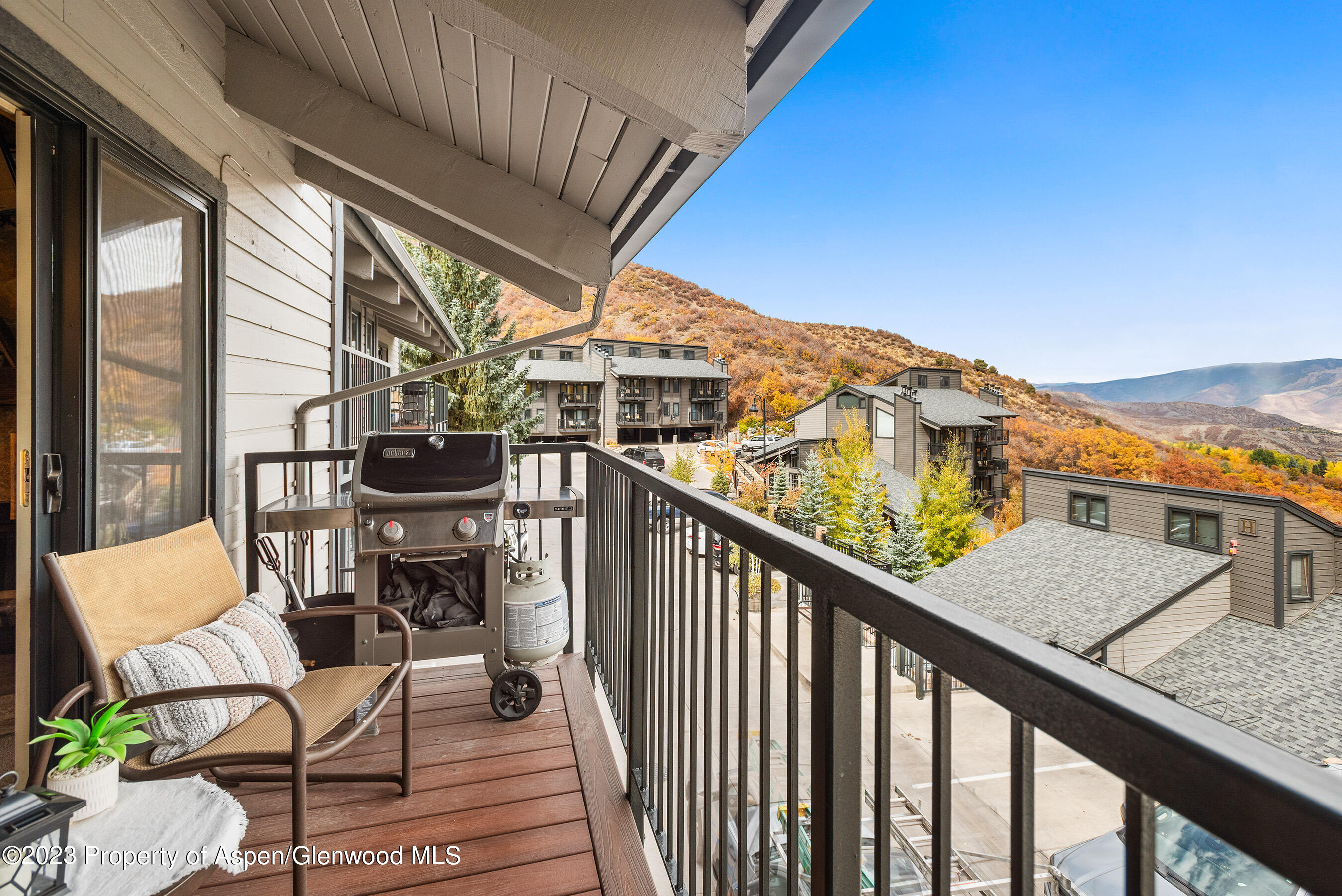 55 Upper Woodbridge Road, Unit G3 Snowmass Village, CO 81615 - Photo 31 of 44 a view of balcony with furniture