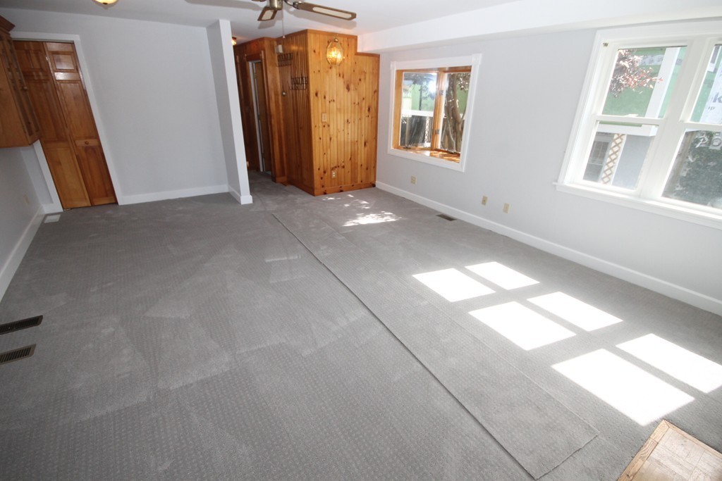 10 Old Colony Road Hull, MA 02045 - Photo 5 of 29 Gallery Image 5