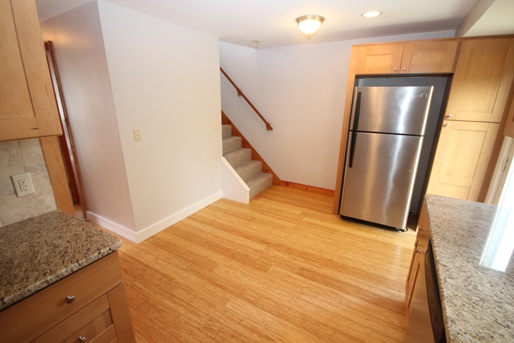 10 Old Colony Road Hull, MA 02045 - Photo 8 of 29 Gallery Image 8