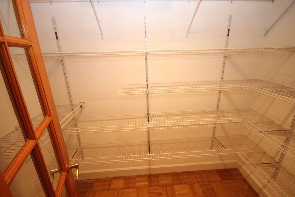 10 Old Colony Road Hull, MA 02045 - Photo 9 of 29 Gallery Image 9