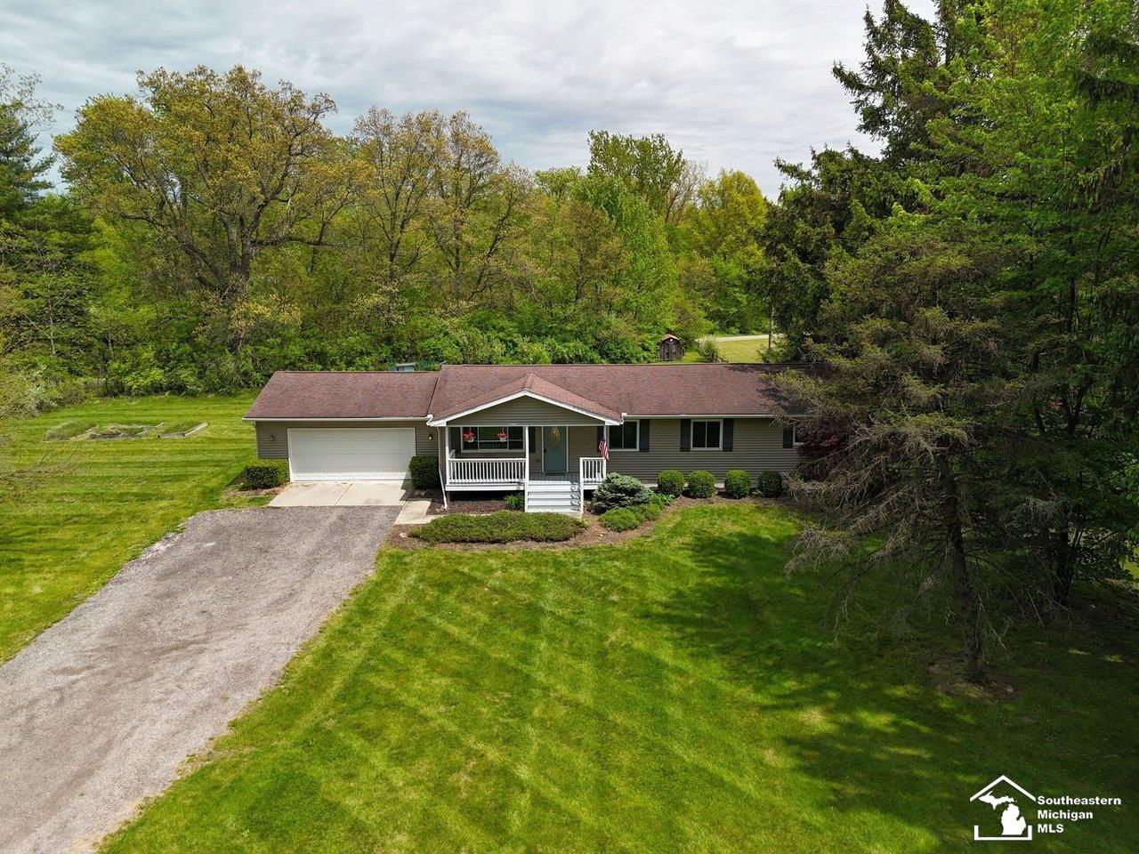 2037 Meanwell Road Dundee, MI 48131 - Photo 38 of 54