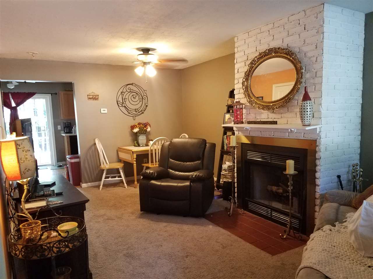 98 Woodland, Unit 98 Rochester, NH 03868 - Photo 2 of 13
