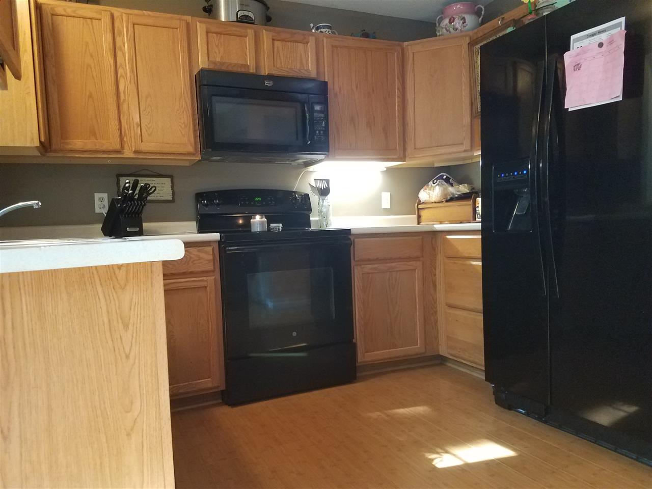 98 Woodland, Unit 98 Rochester, NH 03868 - Photo 3 of 13