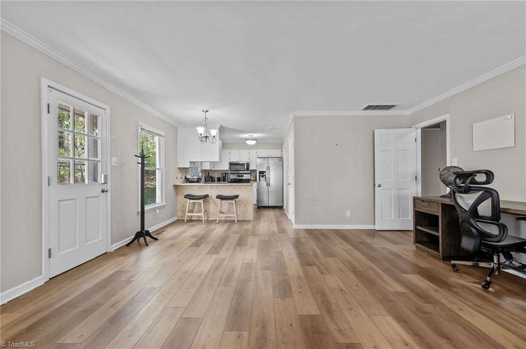 1611 Maple Ridge Court Greensboro, NC 27455 - Photo 14 of 47