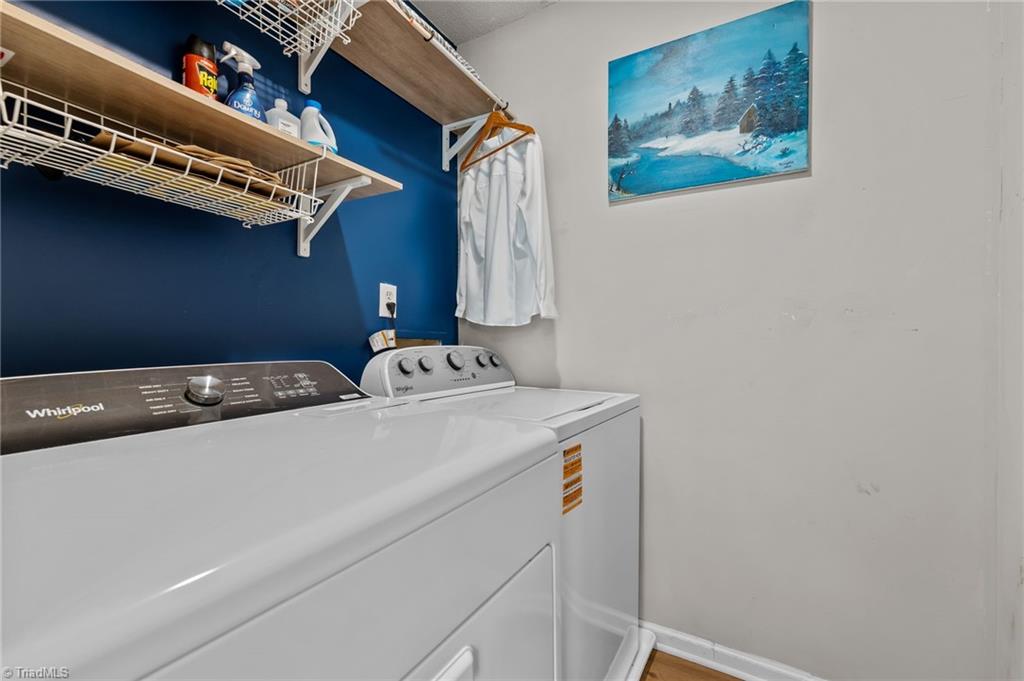 1611 Maple Ridge Court Greensboro, NC 27455 - Photo 17 of 47